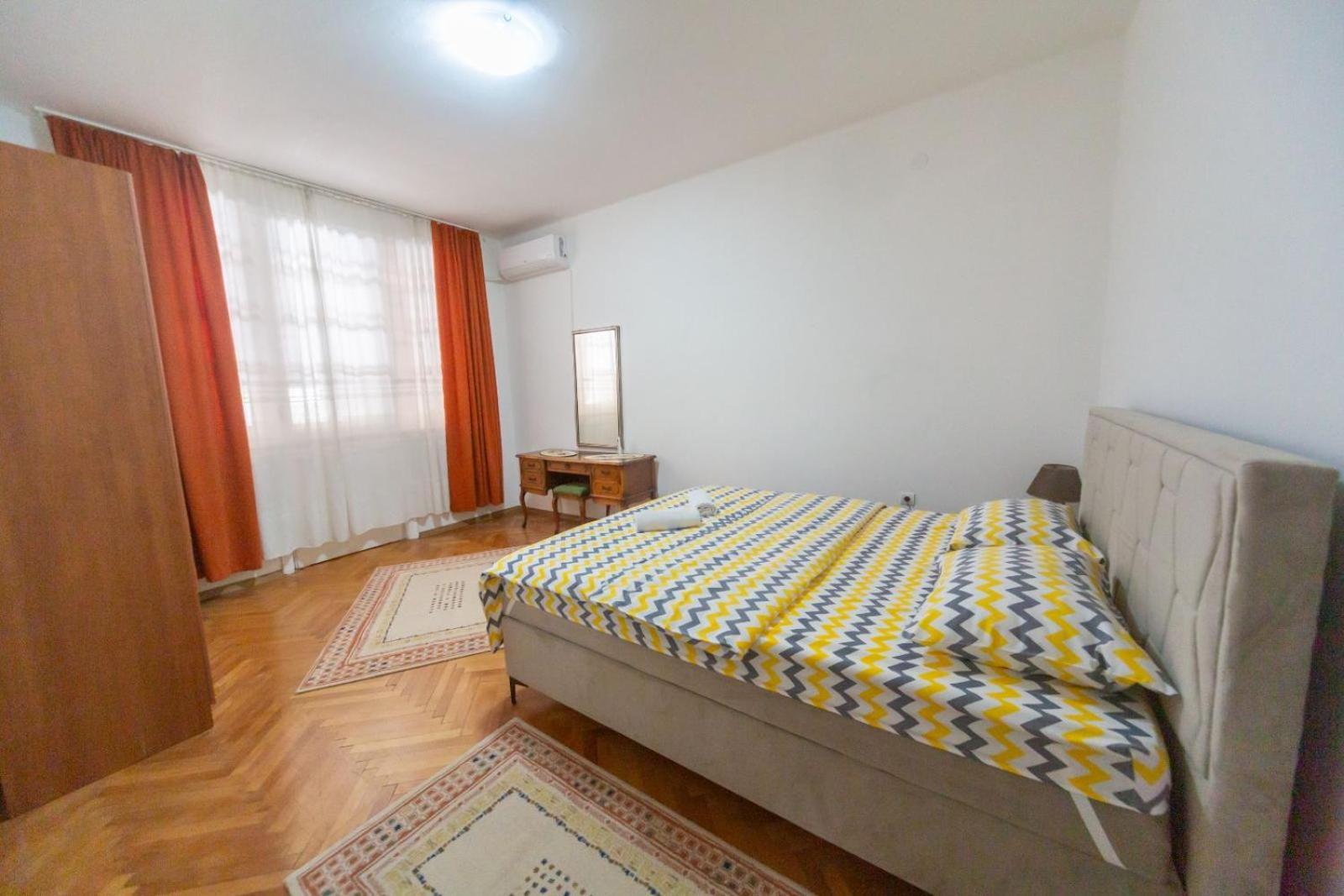 Center_Apartment_Lux Podgorica Bagian luar foto